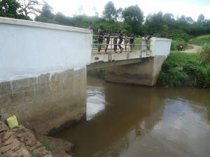 Projet de barrage et de centrale hydroélectrique de moyenne chute