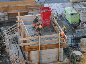 Maîtrise d'oeuvre complète de l'équipement d'un cours d'eau en zone urbaine