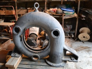 Turbinage d'un débit réservé avec une turbine achetée d'occasion