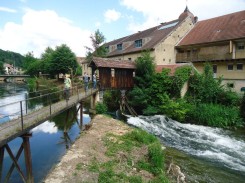 Faisabilité de l'équipement hydroélectrique d'un seuil existant en centre-ville