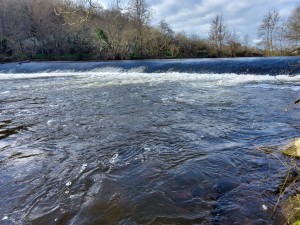 Equipement hydroélectrique d'un seuil existant