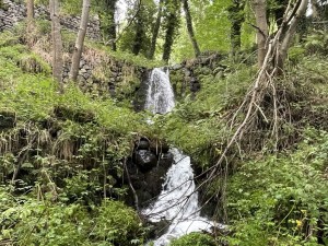 Microcentrale hydroélectrique sur une source Karstique