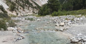 Mesure de débits de deux torrents de montagne dans les Alpes