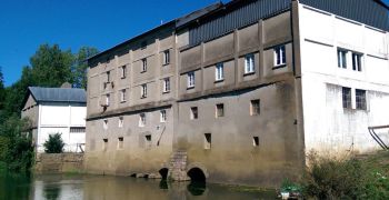 Suréquipement d'une centrale de très basse chute