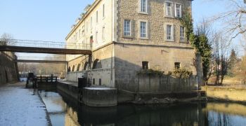 Réhabilitation d'un moulin classé en zone sensible vis-à-vis des aspects paysagers