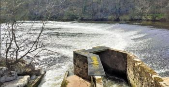 Equipement hydroélectrique d'un seuil existant