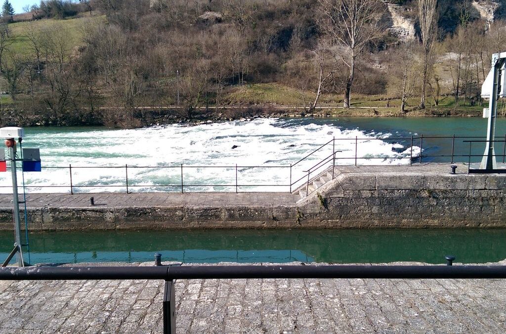 Equipement d&rsquo;anciens seuils de basse chute sur le Doubs