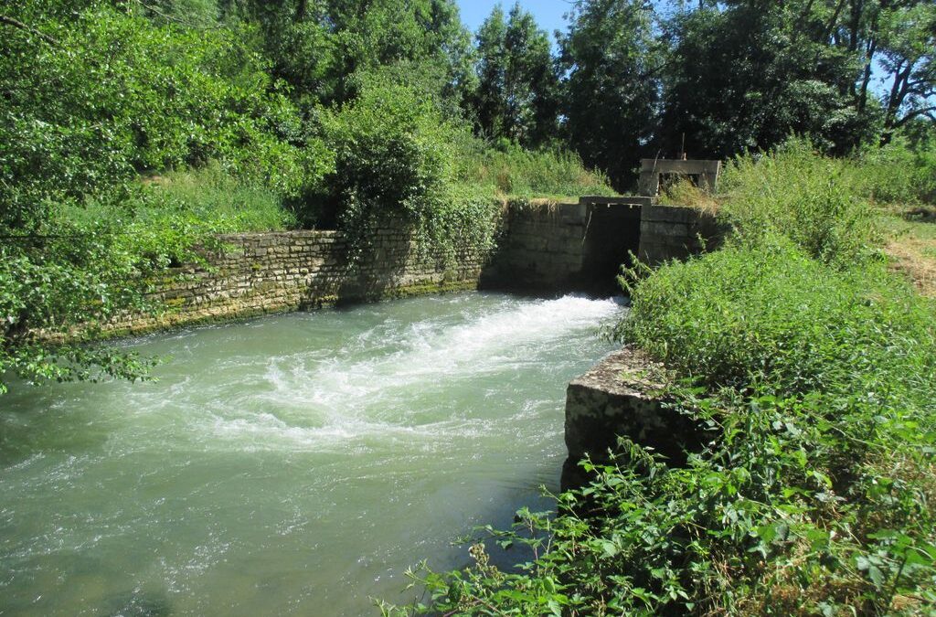 Installation d&rsquo;une vis hydrodynamique sur un ouvrage de décharge