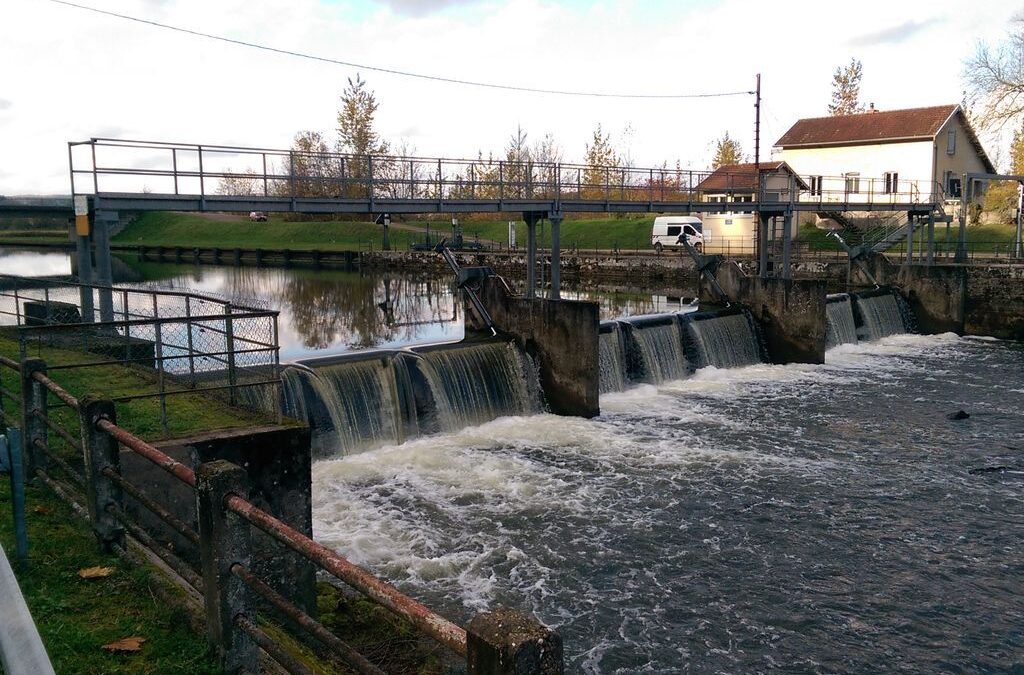 Equipement d&rsquo;un barrage mobile (clapets déversant) sur la Saône